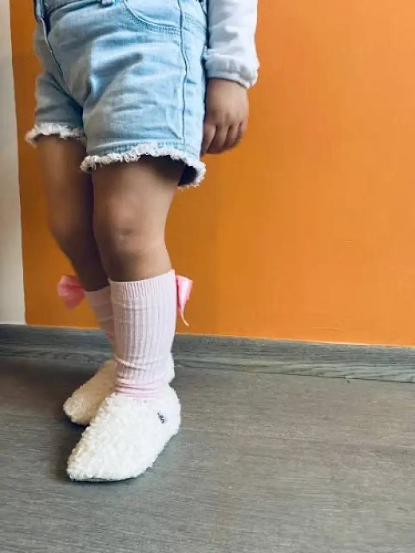 Teddy Bebek Pandufu Ev Patiği, Kaydırmaz Taban, Organik Pamuk Astar, Ev Kreş Ayakkabısı Kırık Beyaz