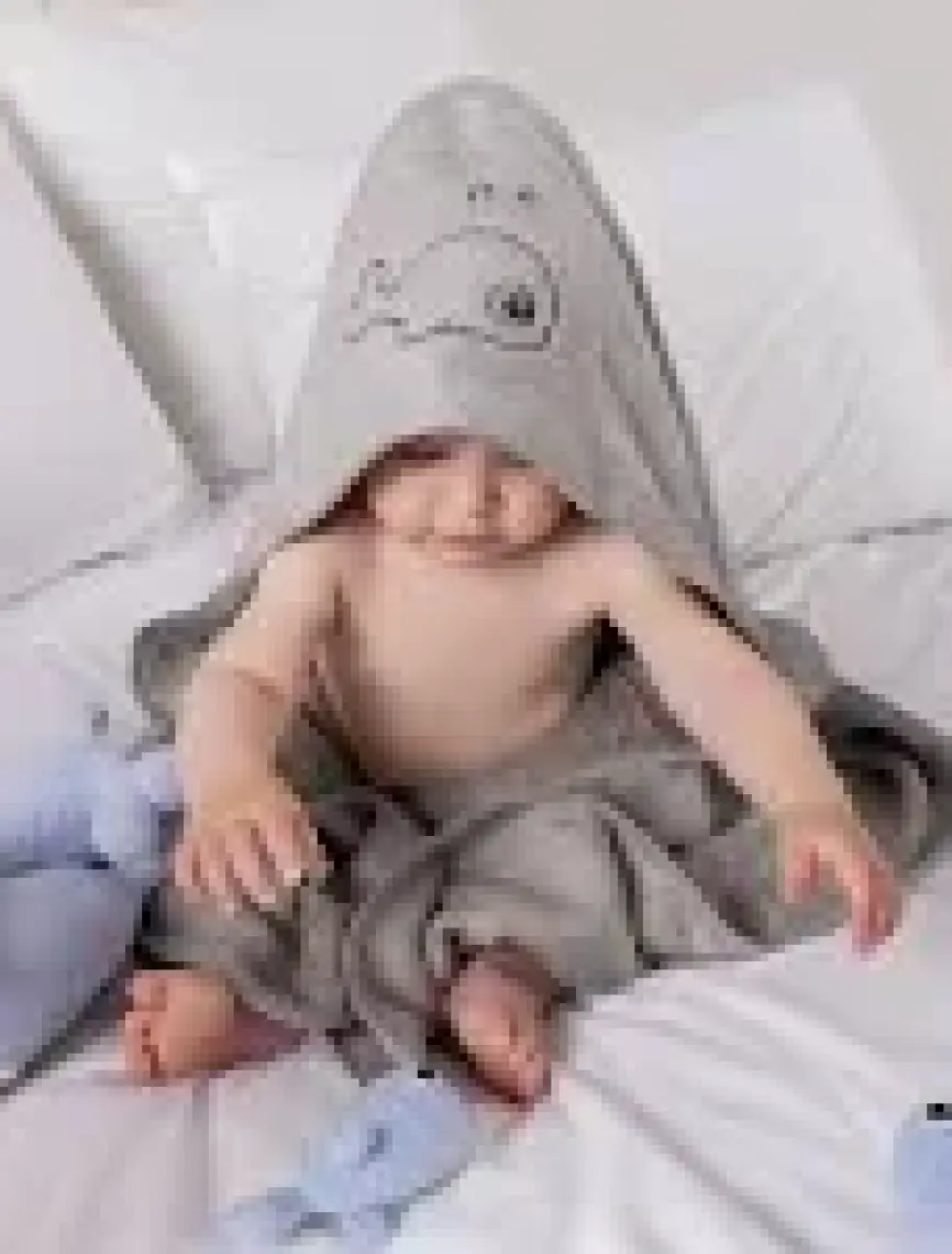 EIFIN Bambu Balık Nakışlı Bebek Havlu Kundak Ve Kese Seti