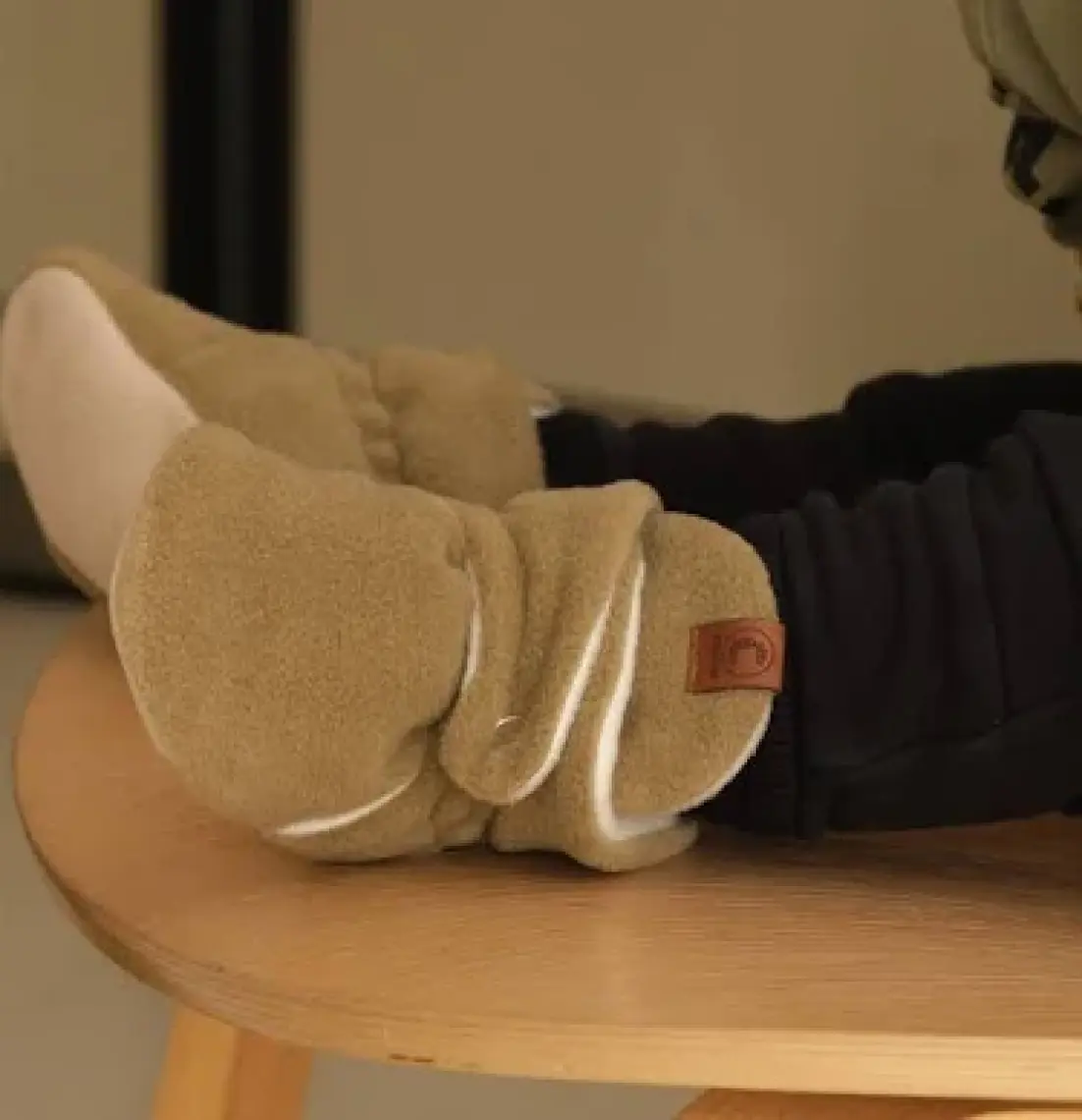 Caluu Baby Polar Ayarlanabilir Çıtçıtlı Bilekli Bebek Panduf