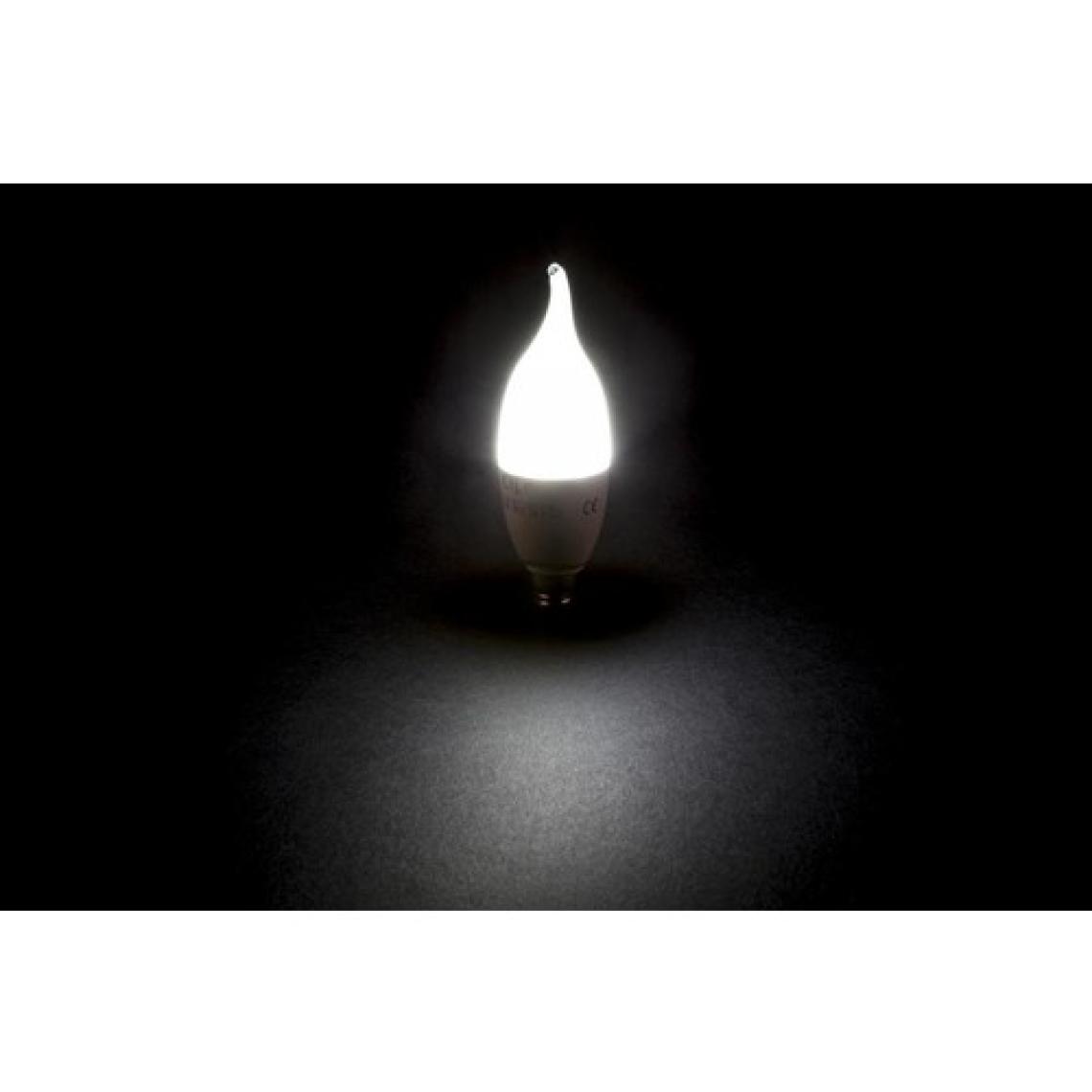 Cata 6 'li Cata CT-4084 Kıvrık Mum Ledli Buji LED Ampul-Ince E14 Duy-Kıvrık Avize Ampülü-Beyaz Işık 6400K
