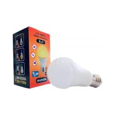 Aukes LED Ampul - Sinek Kovucu 2 In 1