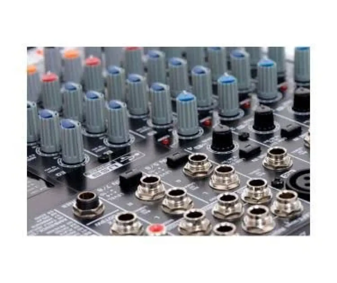 BEHRINGER XENYX X1204USB Analog Mixer