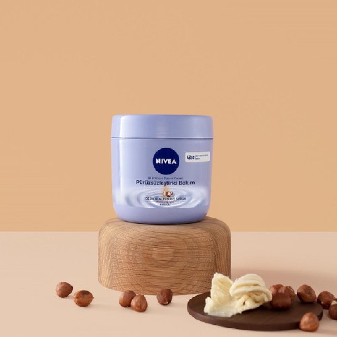 NIVEA El ve Vücut Bakım Kremi Pürüzsüzleştirici 400ml, 48 Saat Nemlendirici Serum, Shea Yağı, Kuru Ciltler