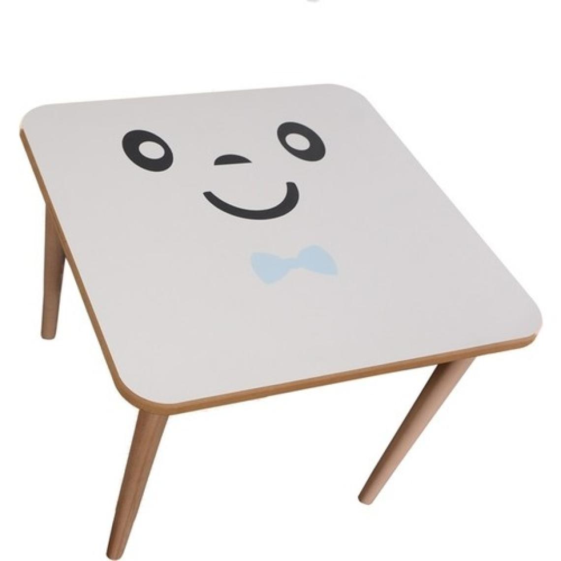 Webkapinda Ahşap Çocuk Masa Erkek Stickerlı