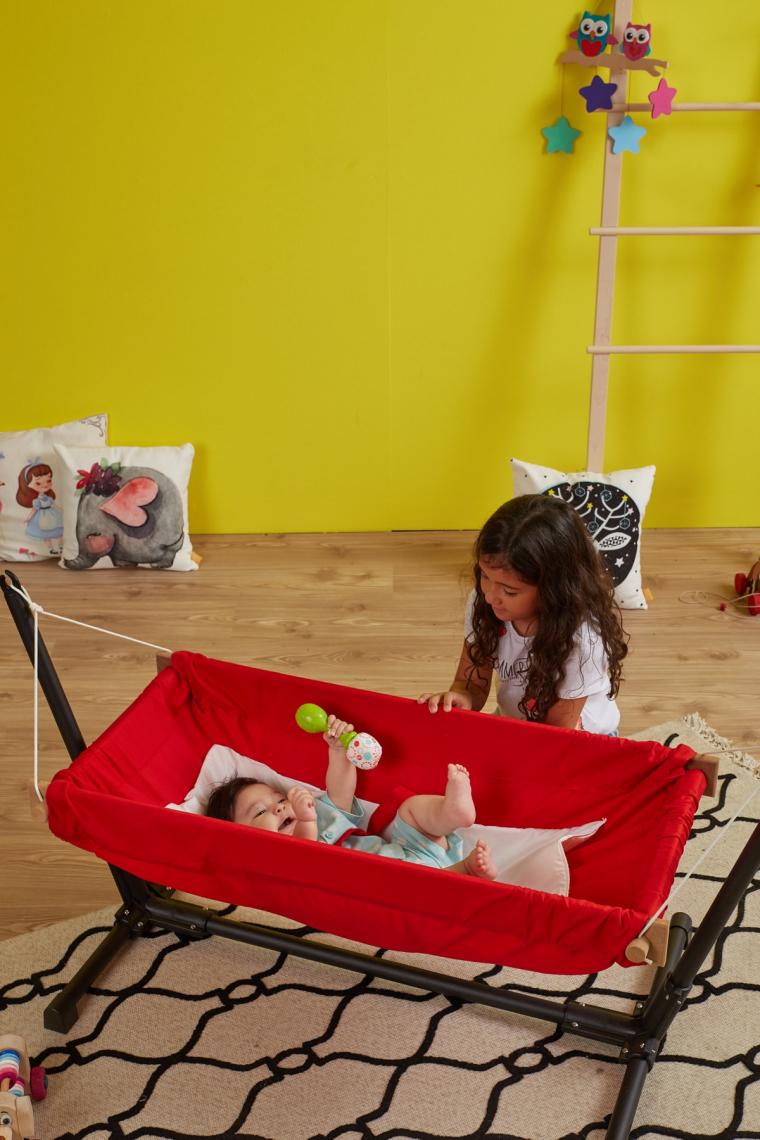 Svava Standlı Ahşap Bebek Hamak Beşik (Kırmızı)