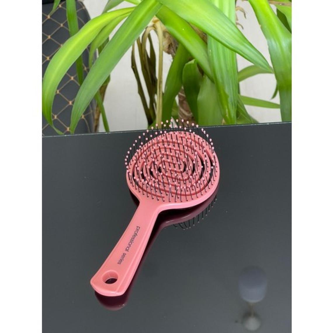 Halvey Pro Üç Boyutlu Oval Saç Fırçası