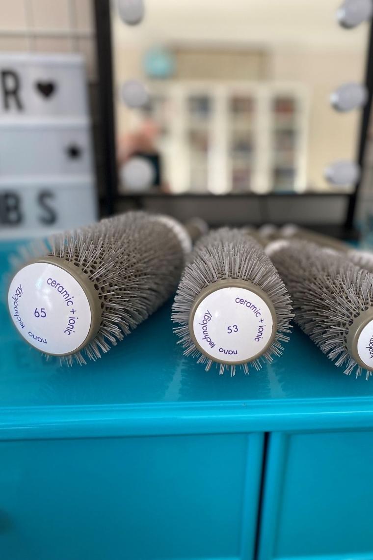 45 Mm - Lom1313 Extra Uzun Gövde Salon Tipi Nano Teknoloji Seramik + Iyonik Termal Fön Saç Fırçası