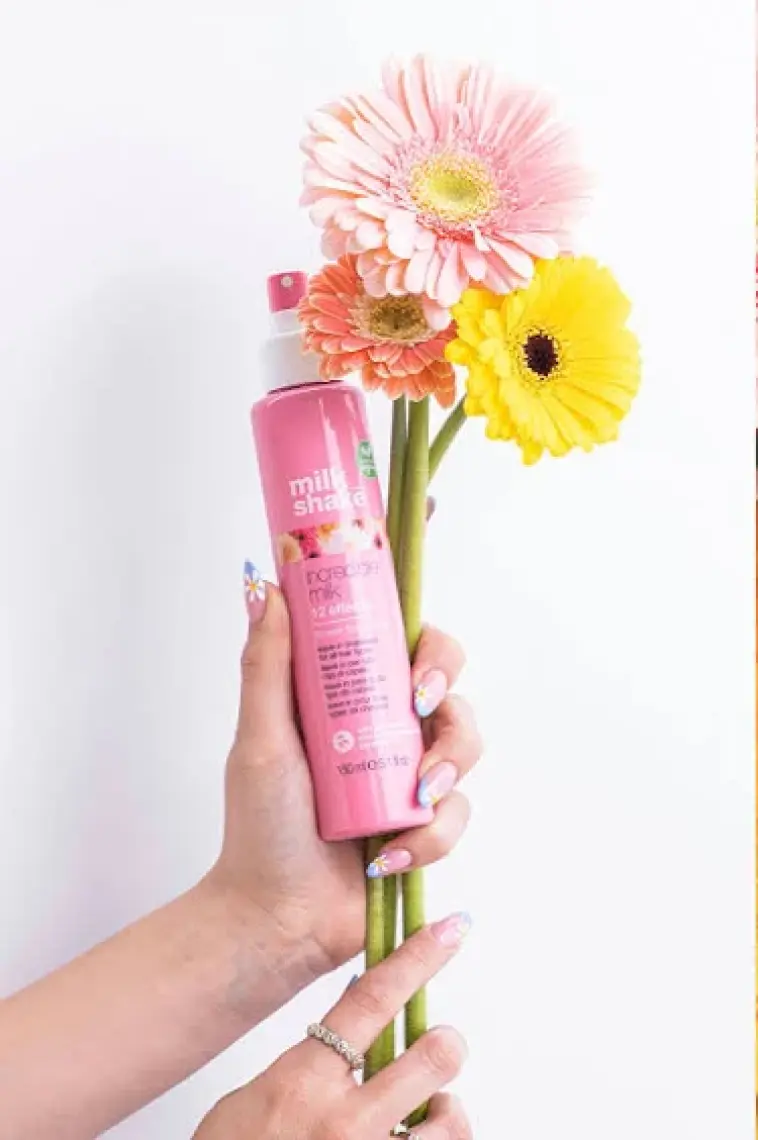 milk_shake Incredible Milk Flower Çiçek Esanslı Vegan Durulanmayan Bakım Losyonu 150 ml
