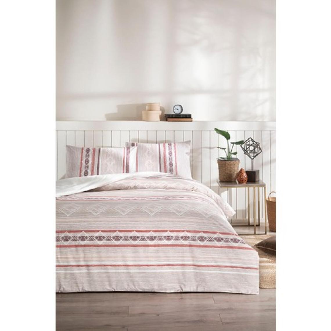 Floretta Striped Çift Kişilik Nevresim Takımı