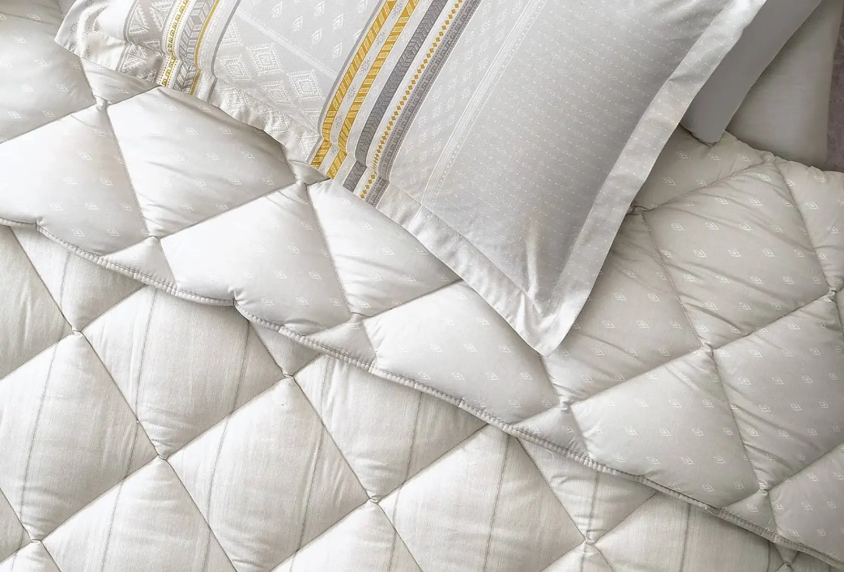 Yataş Bedding Pamena Tek Kişilik Pamuk Uyku Seti 155x215 cm – Çizgili Gri, Terletmeyen ve Çift Taraflı Tasarım