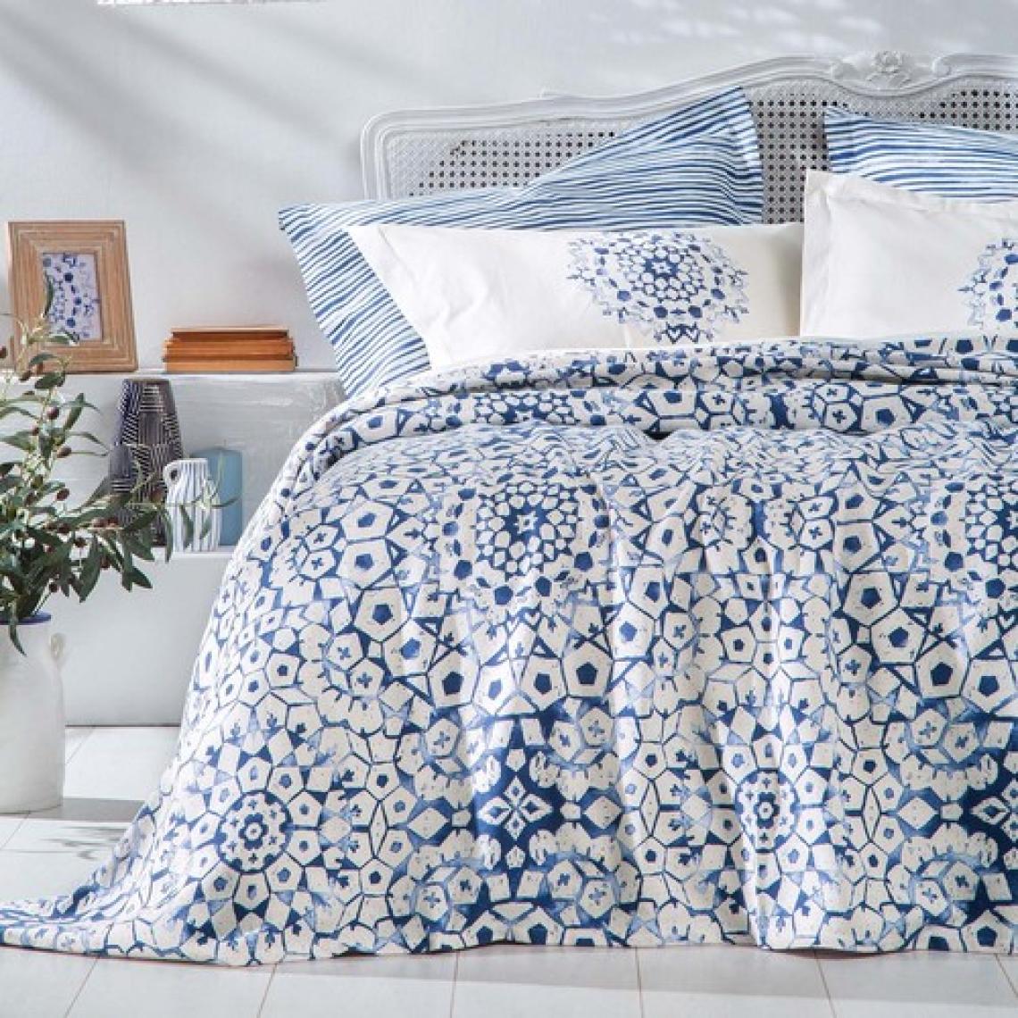 Yataş Bedding Sancia Çift Kişilik Pike Takımı - Mavi