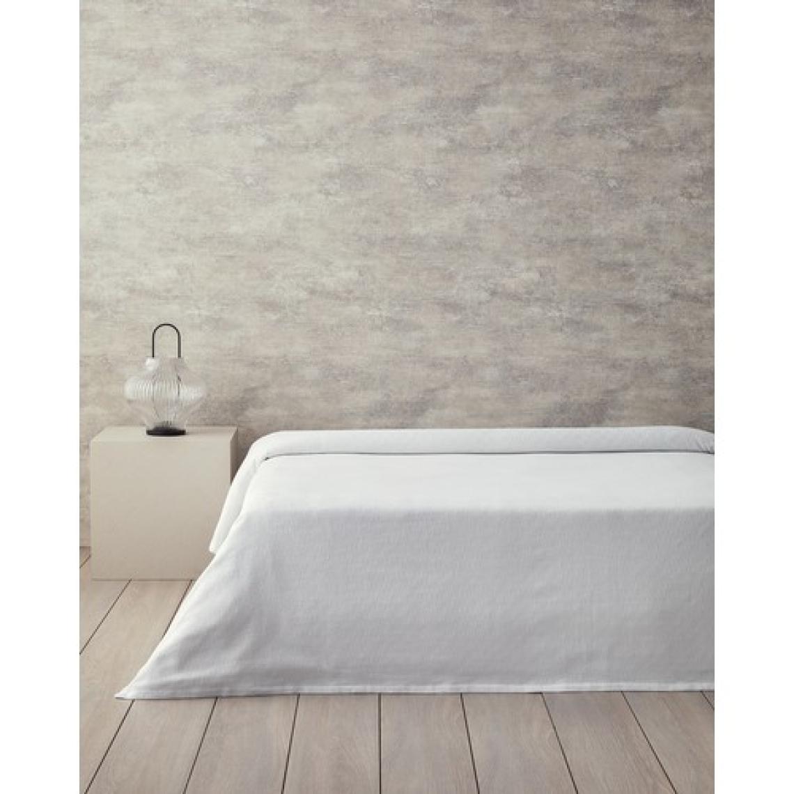English Home Plain Pamuklu Çift Kişilik Pike 200X220 cm Beyaz