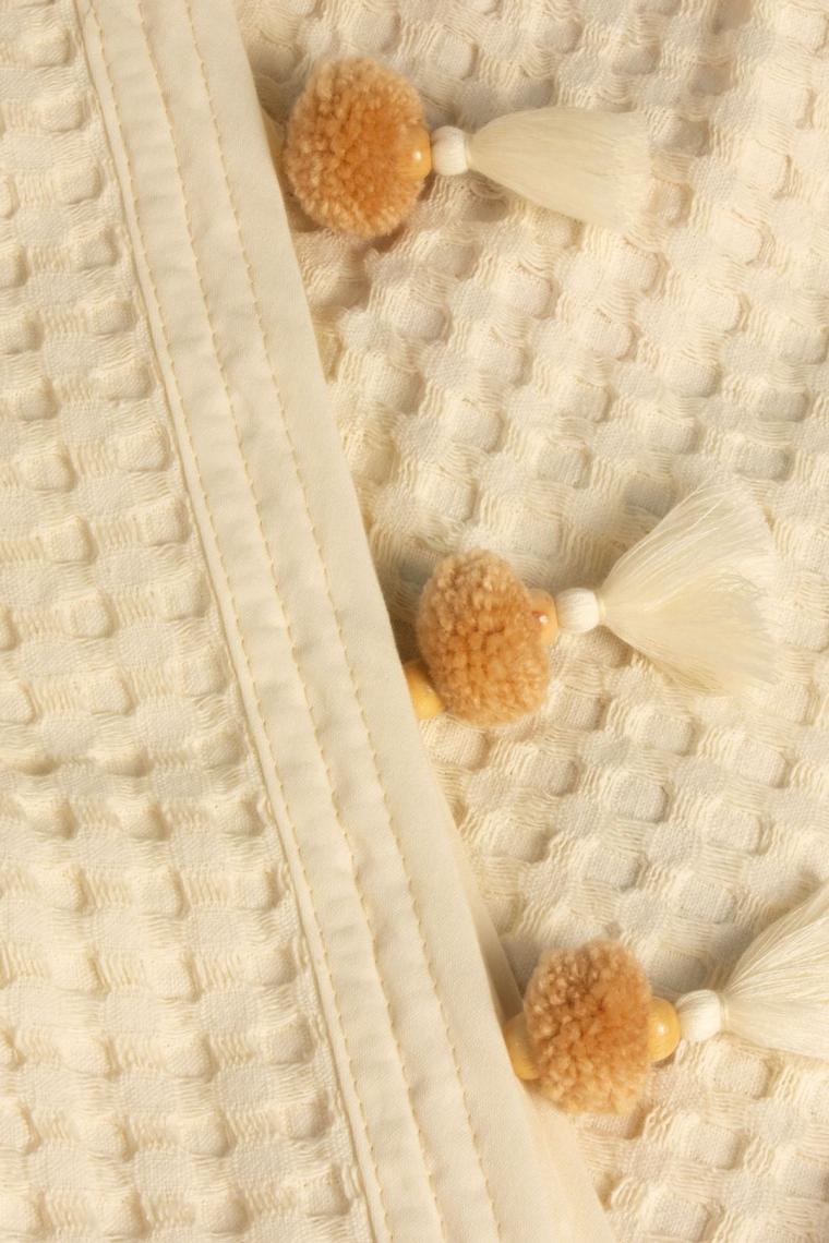 %100 Pamuklu Çift Kişilik Yatak Örtüsü Pike, Waffle Desen, Ponponlu Krem Pike